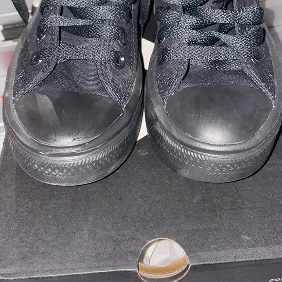 Black High Top Converse Size 5 in Women - Picture 4 of 4